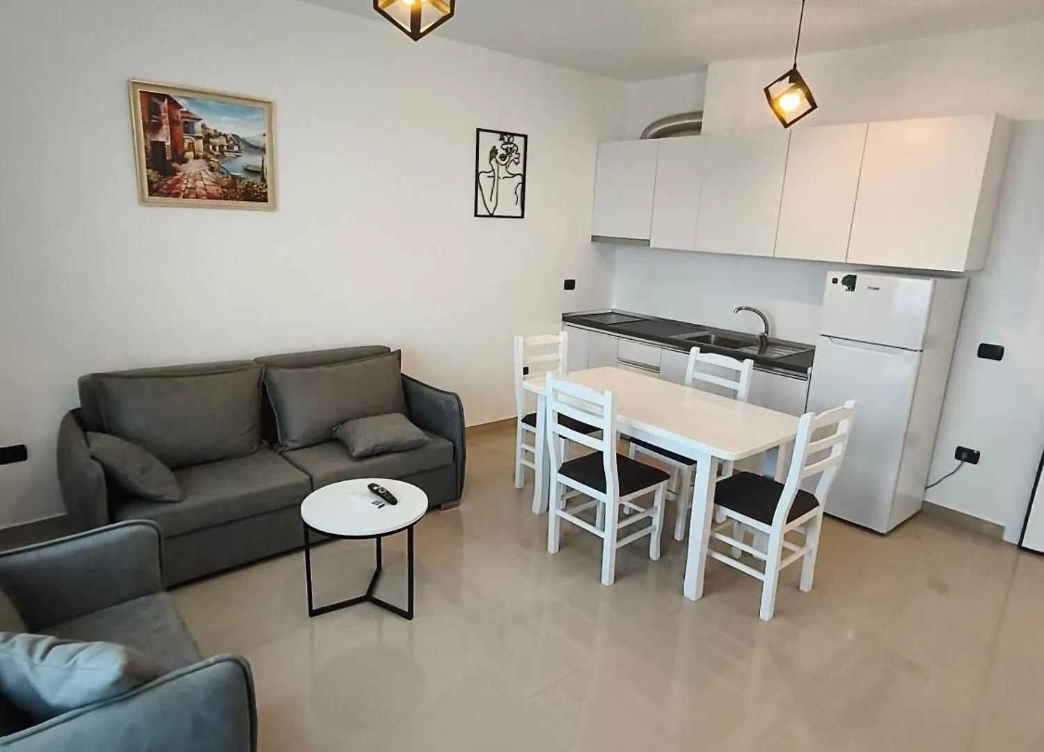 Eg Apartments Shëngjin