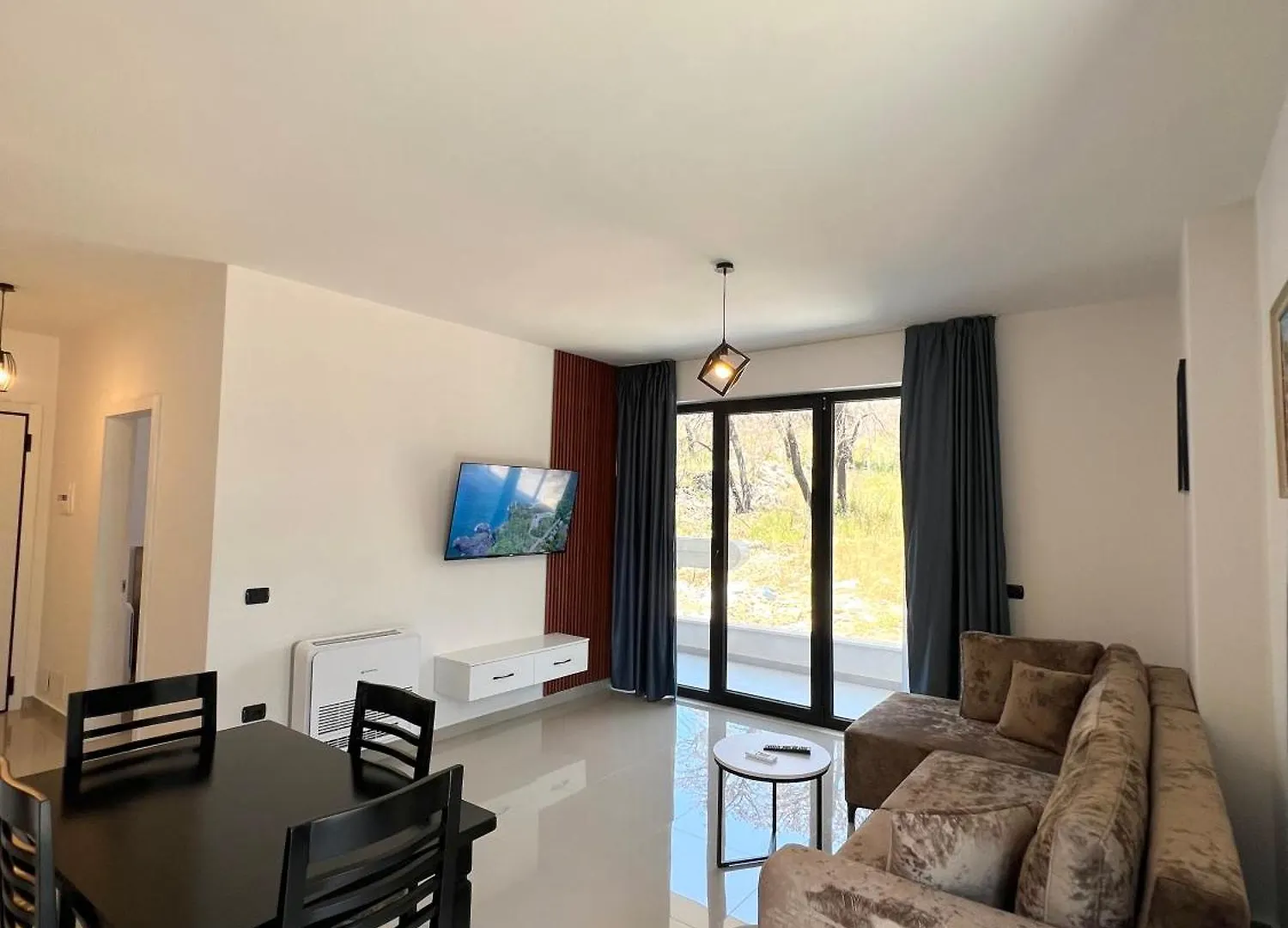 Eg Apartments Shëngjin