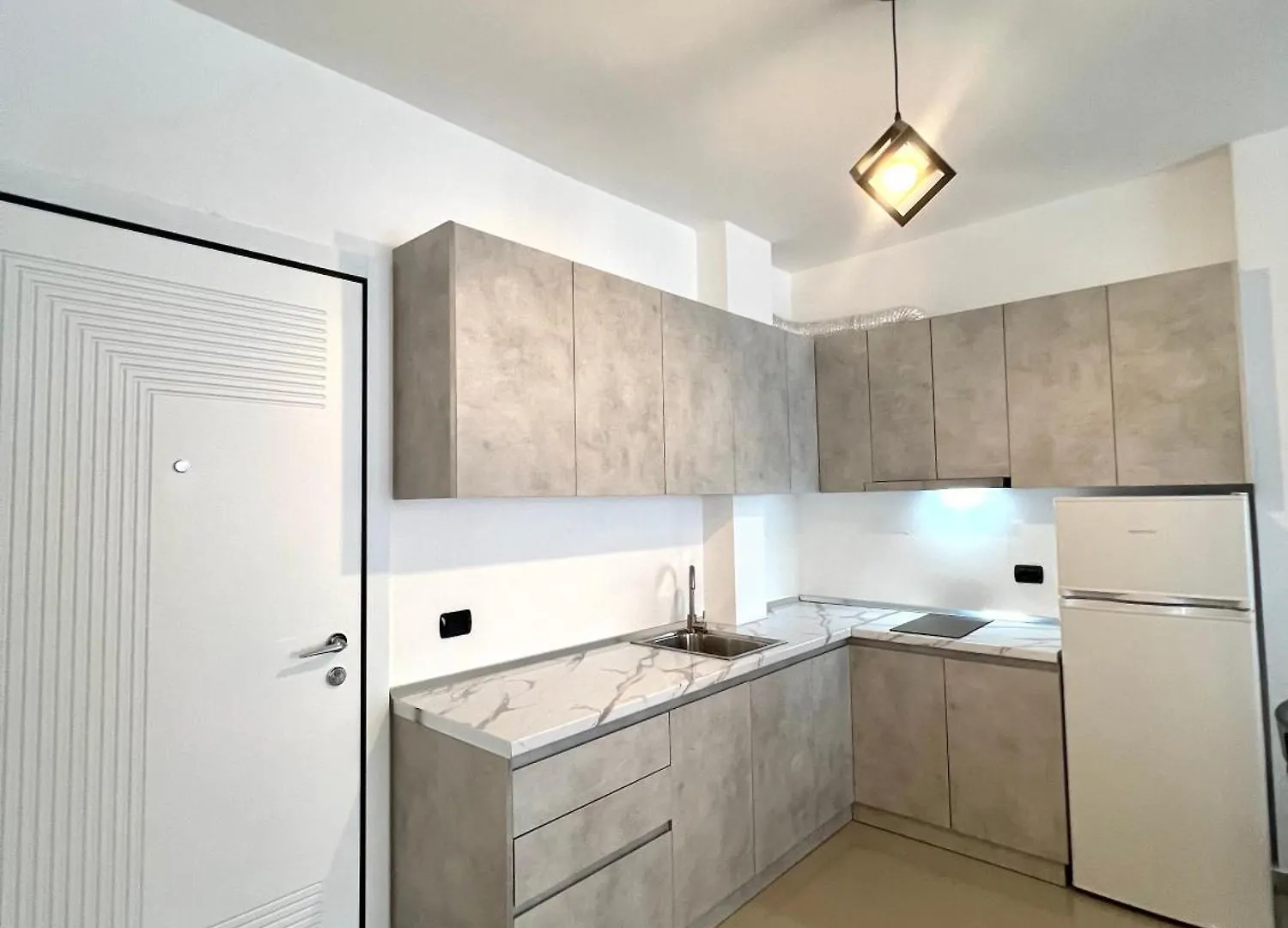 Eg Apartments Shëngjin